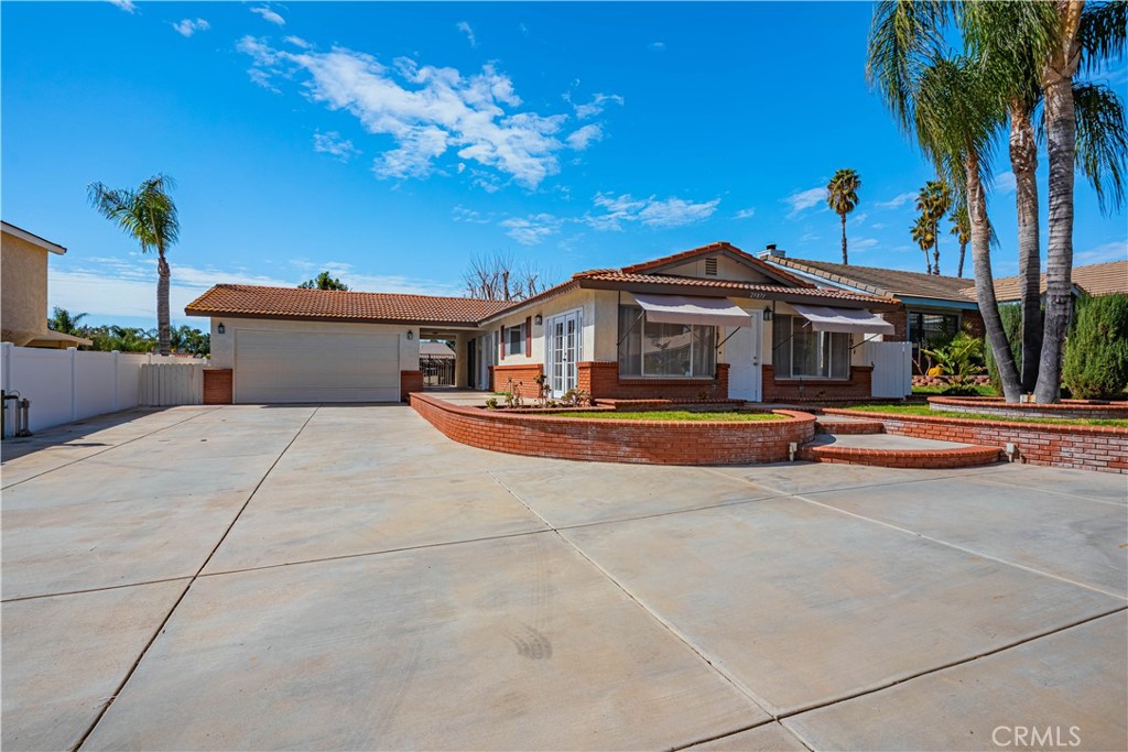 Residential Lease for rent at 29871 Sloop Drive, Canyon Lake CA featuring 3 beds and 2 baths