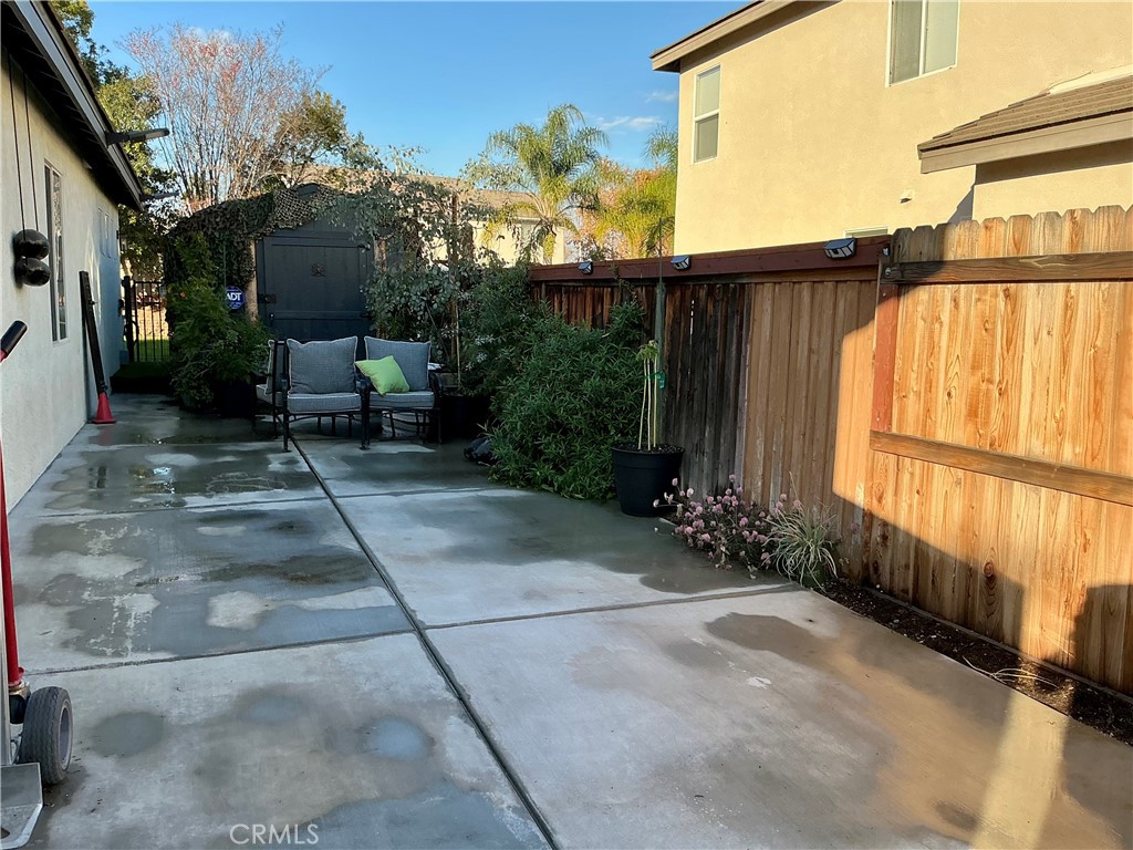 Residential for sale at 12644 Avocado, Riverside CA featuring 4 beds and 2 baths