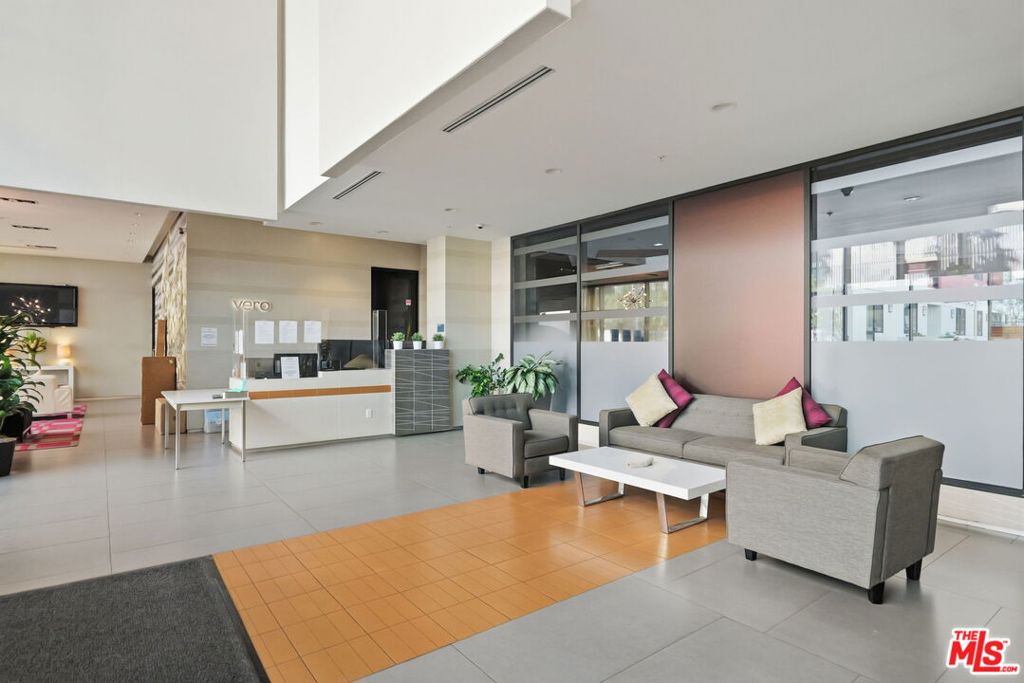 Residential for sale at 1234 Wilshire Boulevard 421, Los Angeles CA featuring 1 bed and 2 baths