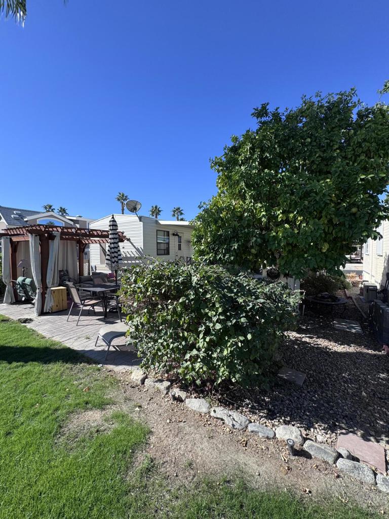 Manufactured In Park for sale at 81620 Avenue 49 243, Indio CA featuring 1 bed and 1 bath