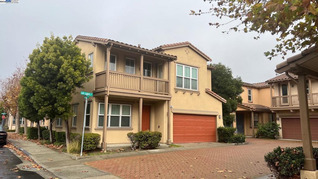 Residential for sale at 101 San Gabriel Ct, San Pablo CA featuring 3 beds and 3 baths