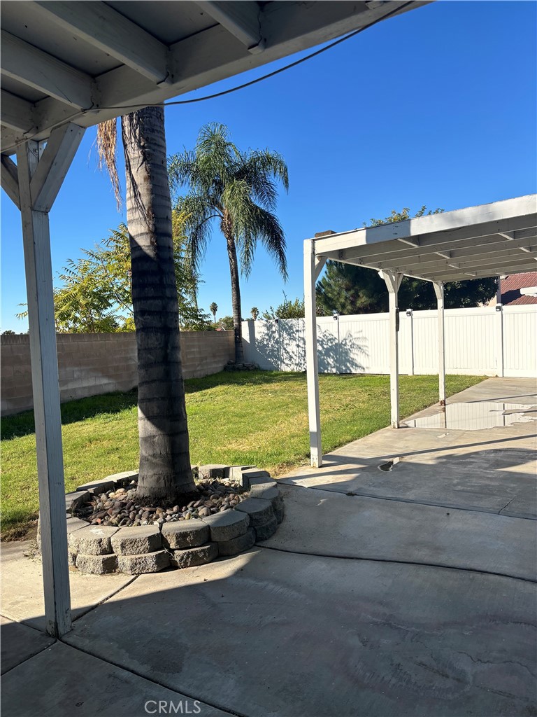 Residential Lease for rent at 922 Clover Street, San Jacinto CA featuring 3 beds and 3 baths