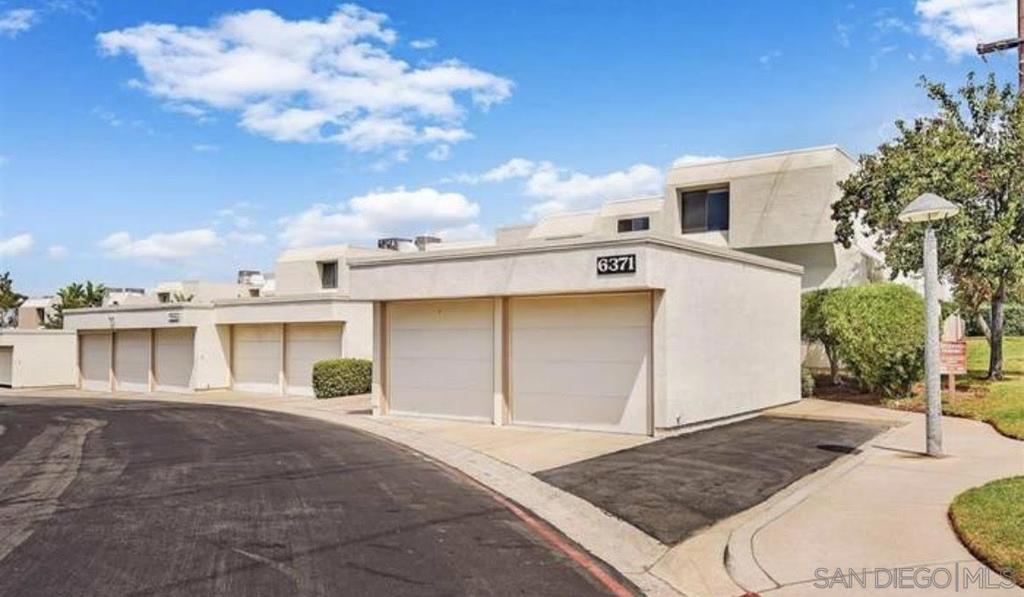 Residential Lease for rent at 6371 Rancho Mission Rd 10, San Diego CA featuring 2 beds and 2 baths