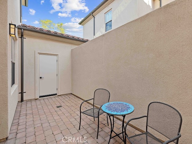 Residential Lease for rent at 156 Outwest, Irvine CA featuring 3 beds and 3 baths