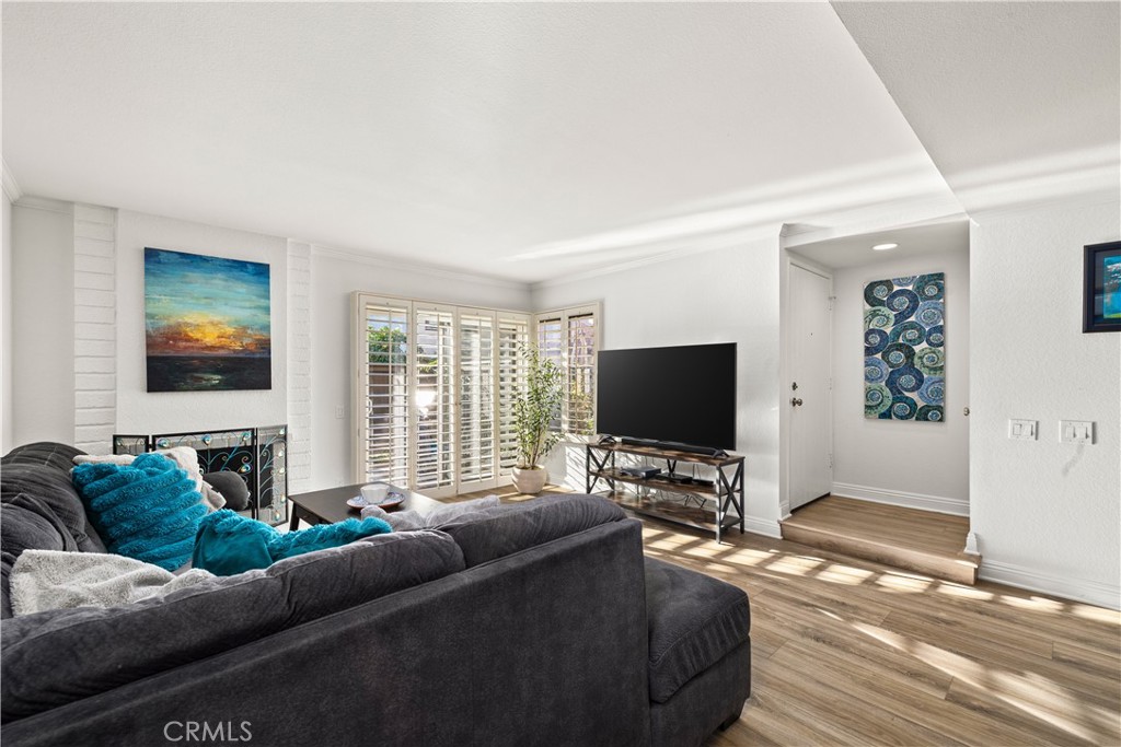 Residential for sale at 5151 Walnut Unit#27, Irvine CA featuring 2 beds and 3 baths