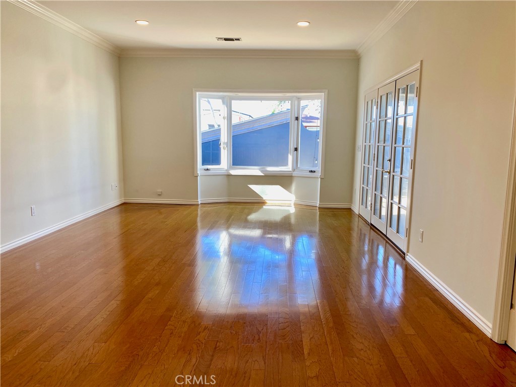 Residential Lease for rent at 222 Marine C, Newport Beach CA featuring 2 beds and 2 baths