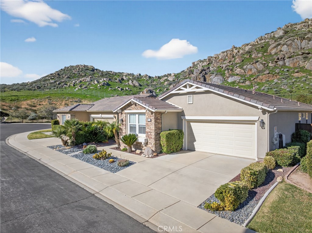 Residential for sale at 9284 Stephenson Lane, Hemet CA featuring 2 beds and 2 baths