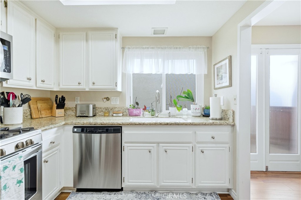 Residential for sale at 27735 Via Rodrigo, Mission Viejo CA featuring 3 beds and 2 baths