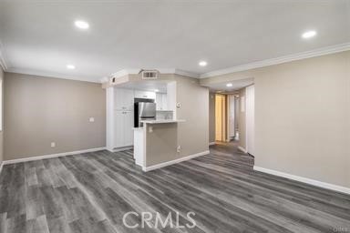 Residential for sale at 2612 Avenida Del, Corona CA featuring 1 bed and 1 bath