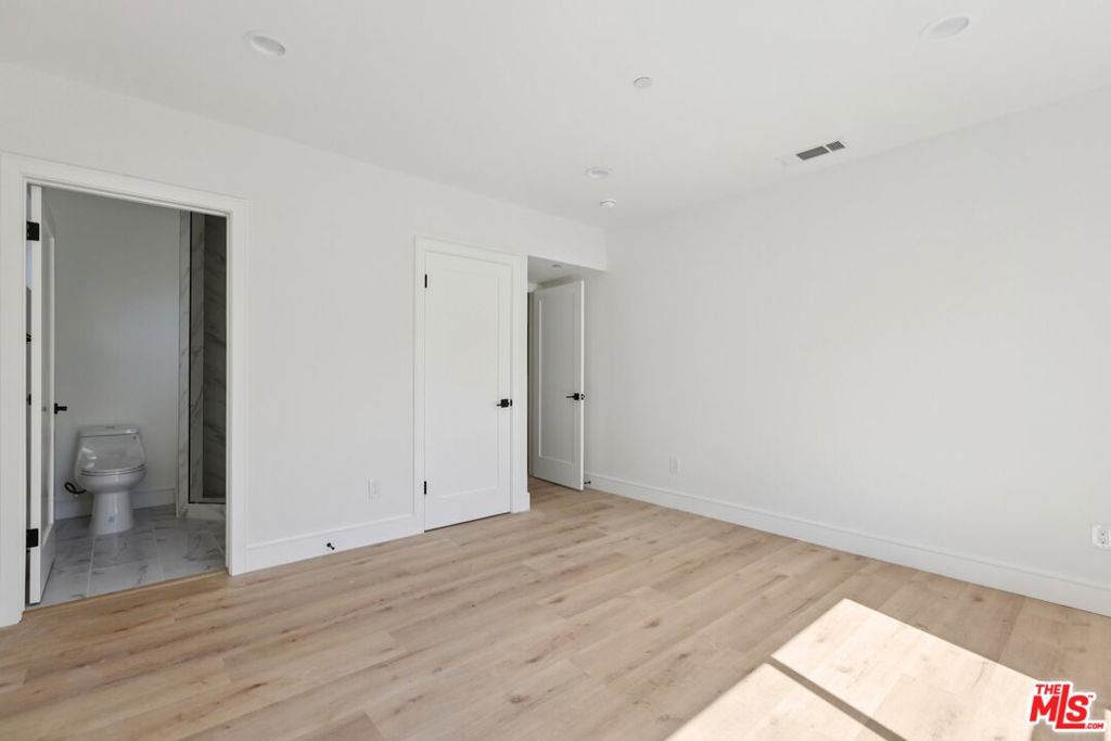 Residential Income for sale at 2113 Holly Drive, Los Angeles CA featuring 18 beds and 18 baths
