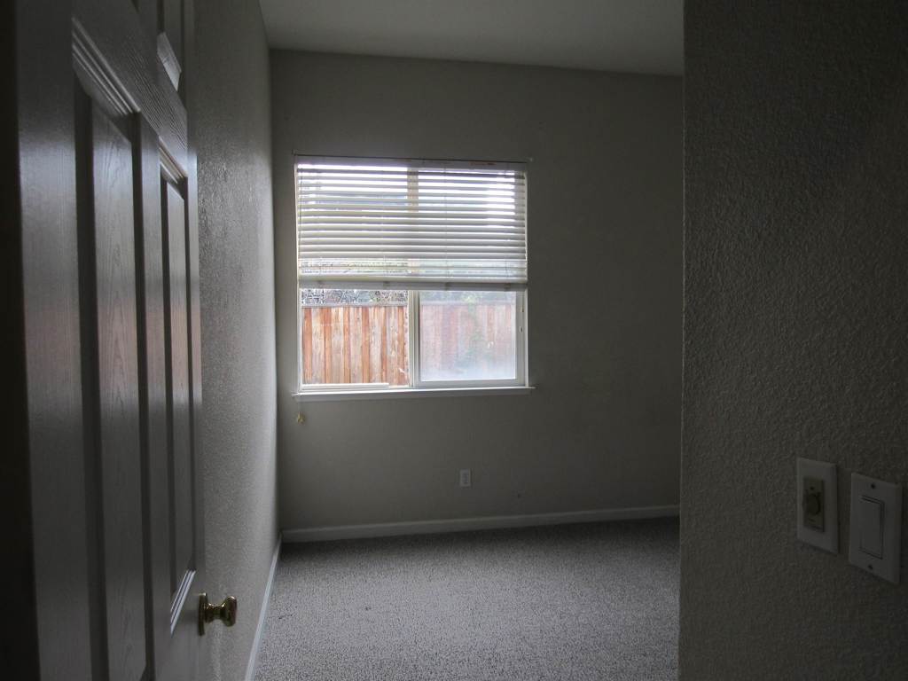 Residential Lease for rent at 1600 Minnesota Ave, Brentwood CA featuring 3 beds and 2 baths