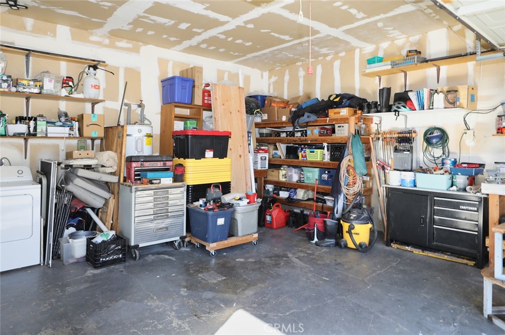 Residential for sale at 15483 Highlands Harbor, Clearlake CA featuring 2 beds and 2 baths