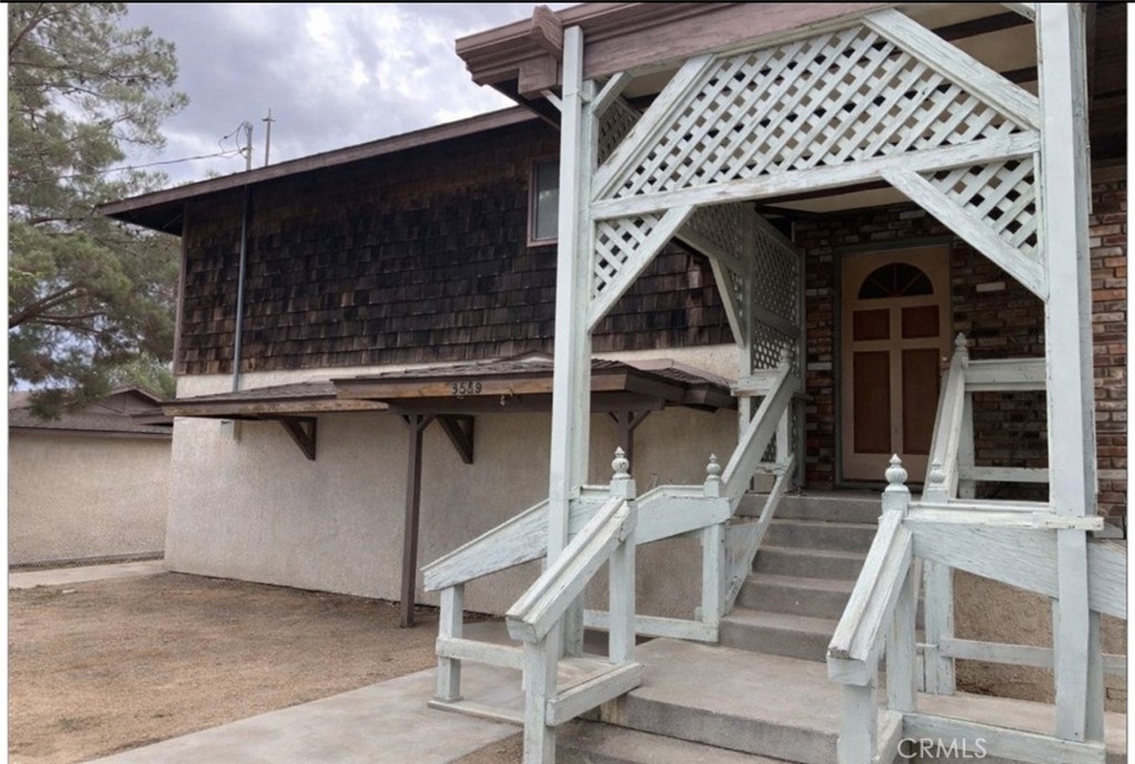 Residential for sale at 9519 Maple Avenue, Hesperia CA featuring 3 beds and 3 baths