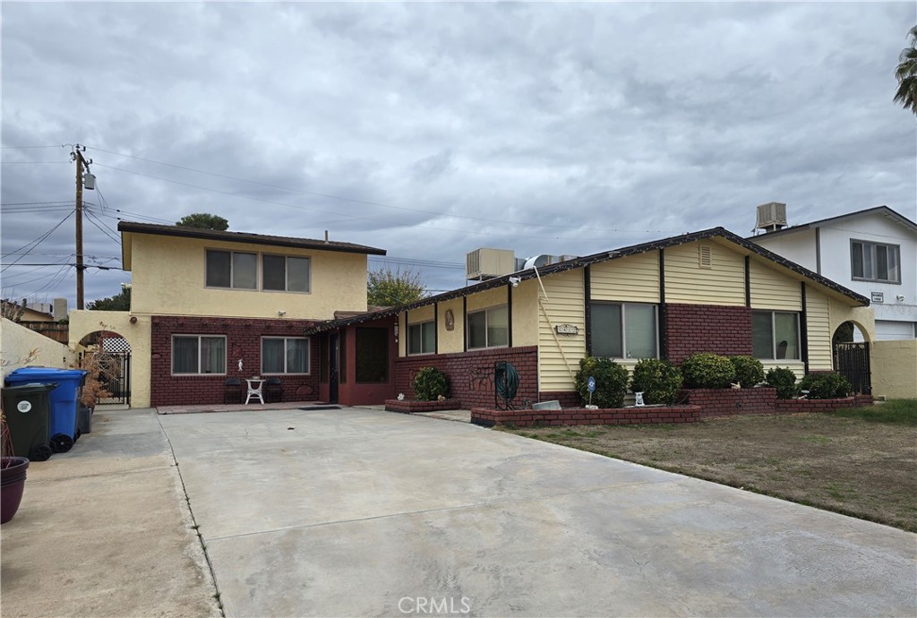 Residential for sale at 1412 Sunset, Barstow CA featuring 4 beds and 3 baths