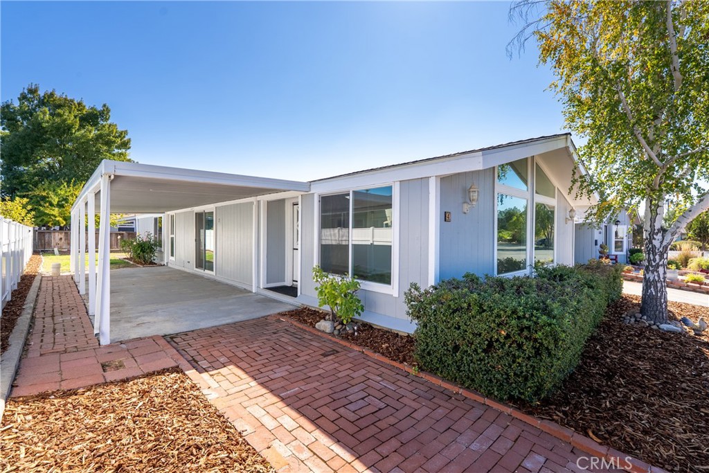 Residential for sale at 4 Dove Court, Paso Robles CA featuring 2 beds and 2 baths