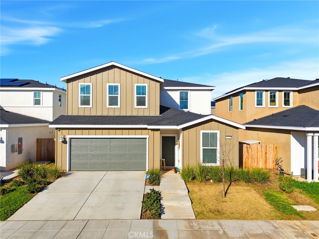Residential for sale at 4225 Hampton, Clovis CA featuring 5 beds and 5 baths