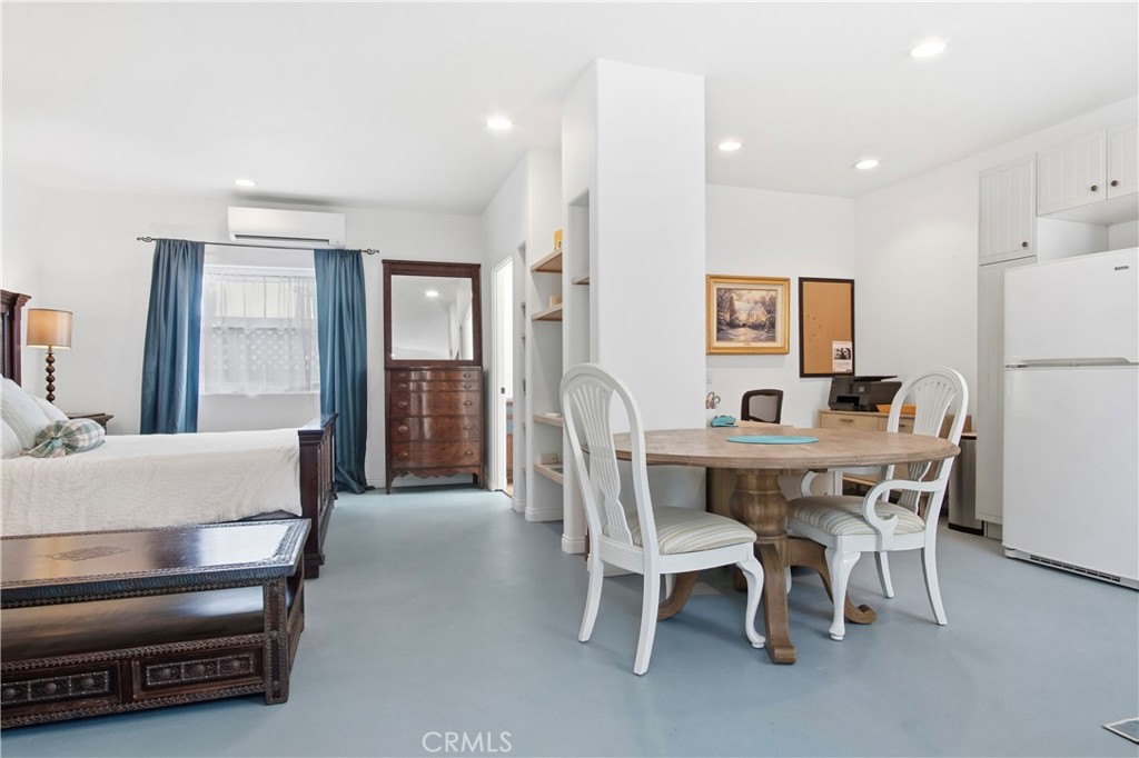 Residential for sale at 3524 Grand View Boulevard, Los Angeles CA featuring 5 beds and 6 baths