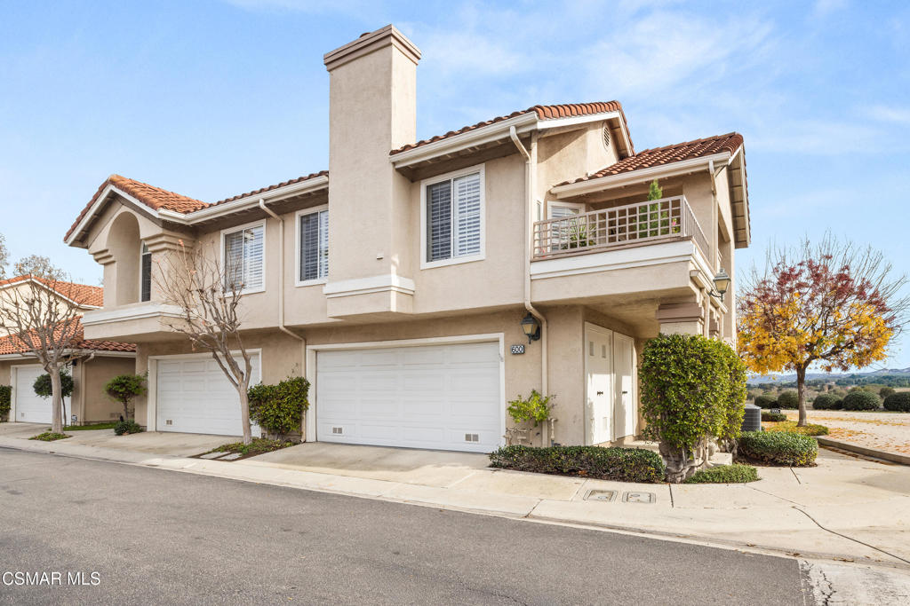 Residential for sale at 600 Kingswood Lane G, Simi Valley CA featuring 3 beds and 3 baths