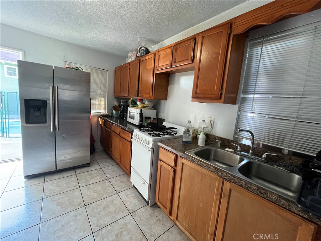 Residential Income for sale at 3007 Sequoia, South Gate CA