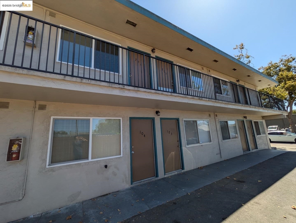 Residential Income for sale at 1213 San Pablo AVE, Berkeley CA