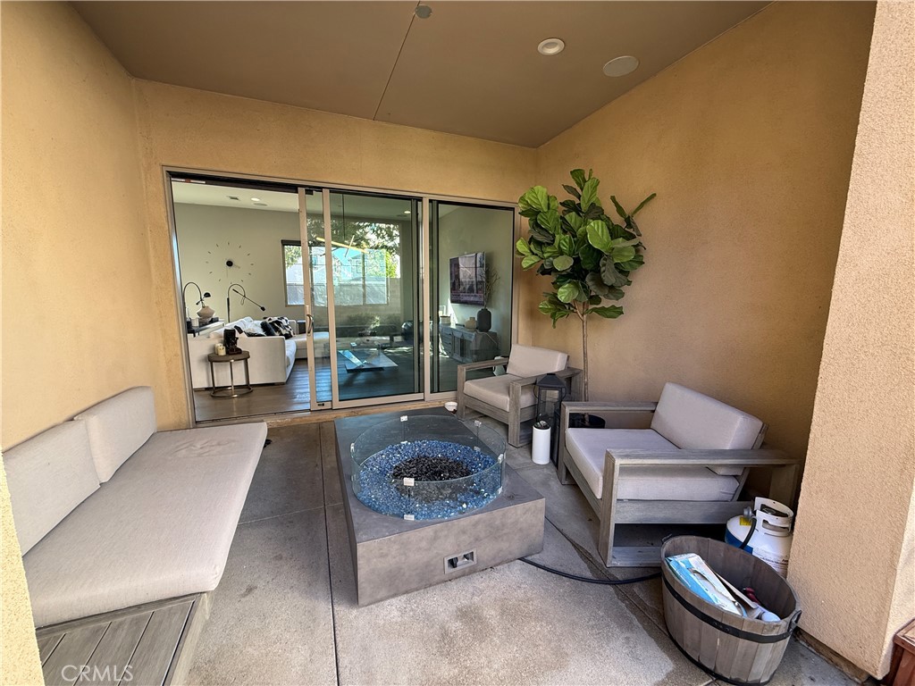 Residential Lease for rent at 101 Interval, Irvine CA featuring 3 beds and 4 baths