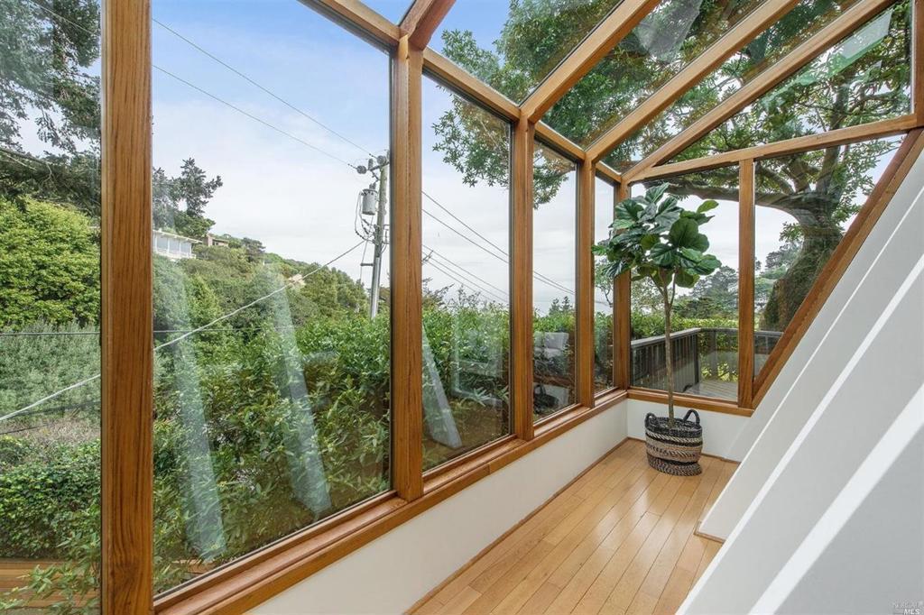 Residential Lease for rent at 75 Crescent Avenue, Sausalito, Marin County CA featuring 2 beds and 2 baths