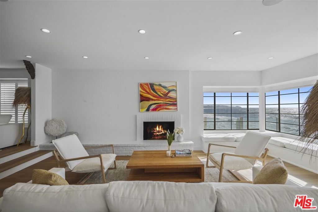 Residential Lease for rent at 31500 Victoria Point Road, Malibu CA featuring 4 beds and 5 baths