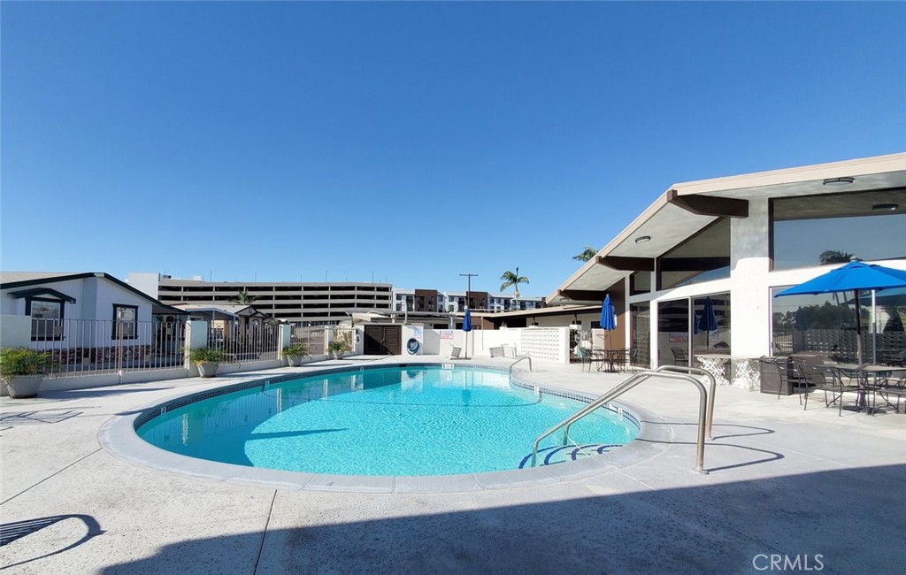 Manufactured In Park for sale at 8111 Stanford 128, Garden Grove CA featuring 3 beds and 2 baths