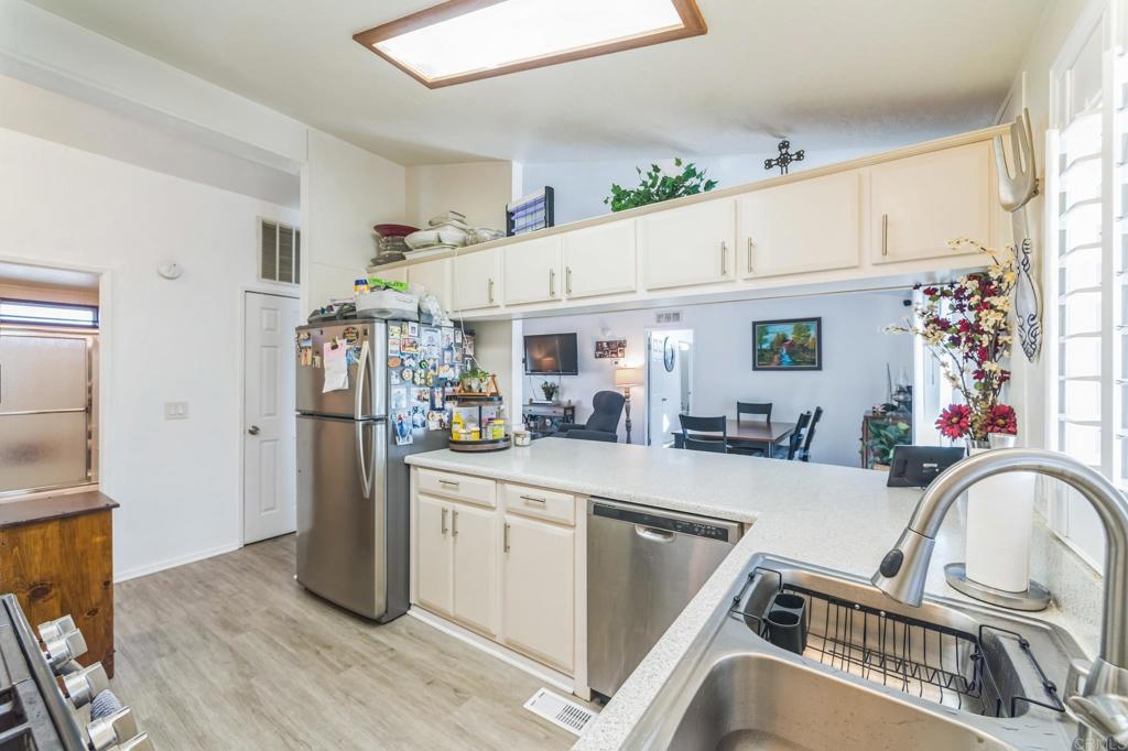 Manufactured In Park for sale at 27250 Murrieta Road 364, Menifee CA featuring 2 beds and 2 baths