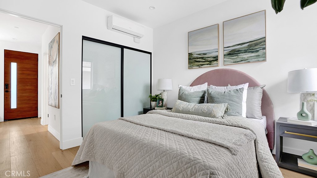 Residential for sale at 741 1/2 N Gramercy, Los Angeles CA featuring 3 beds and 4 baths