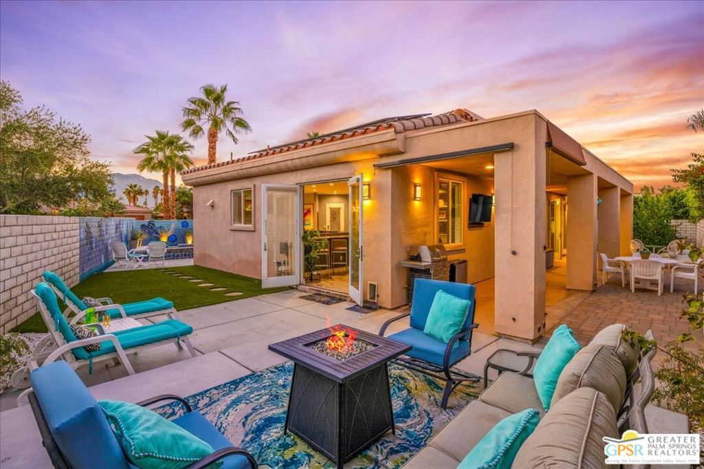 Residential for sale at 40504 Corte Placitas, Palm Desert CA featuring 3 beds and 3 baths