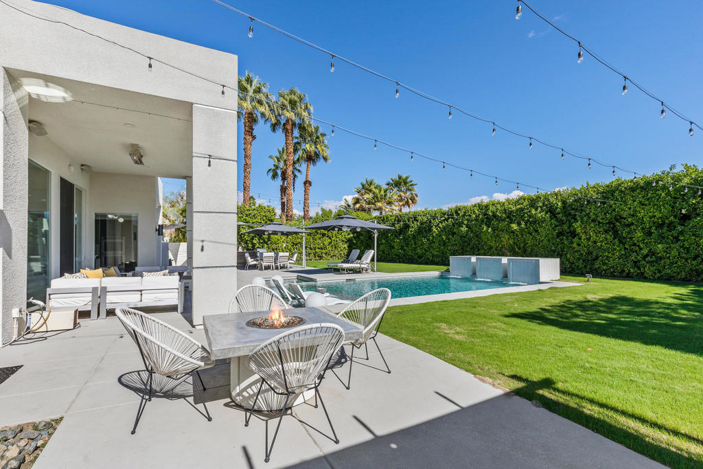 Residential for sale at 11 Sterling Place, Rancho Mirage CA featuring 3 beds and 3 baths