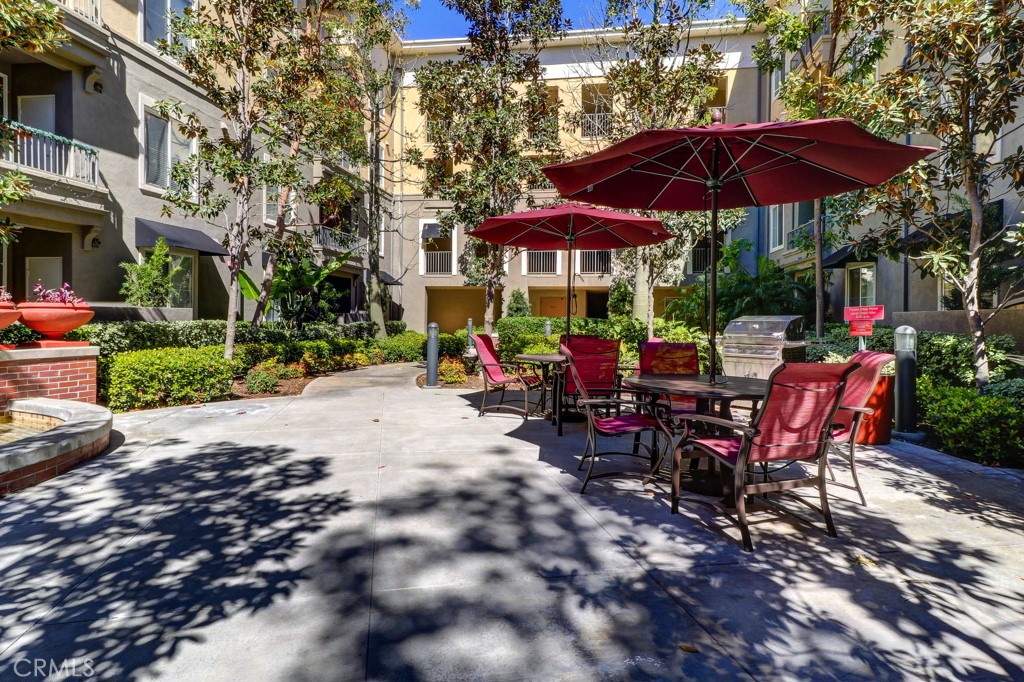 Residential Lease for rent at 1801 E Katella Avenue 4134, Anaheim CA featuring 1 bed and 1 bath