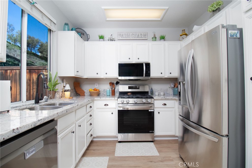 Residential for sale at 922 Pala Mesa, Corona CA featuring 3 beds and 3 baths