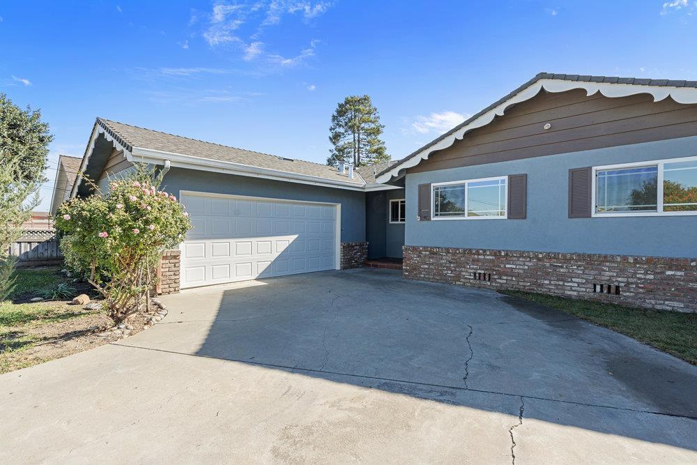 Residential for sale at 21 Andrews Drive, Hollister CA featuring 3 beds and 3 baths
