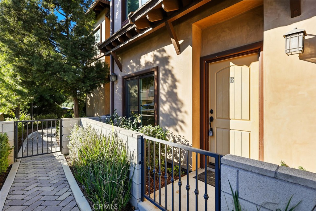 Residential Lease for rent at 116 Del Marino Place B, San Gabriel CA featuring 2 beds and 3 baths