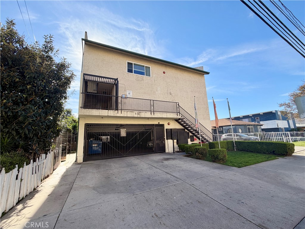 Residential Income for sale at 710 W Washington, Santa Ana CA