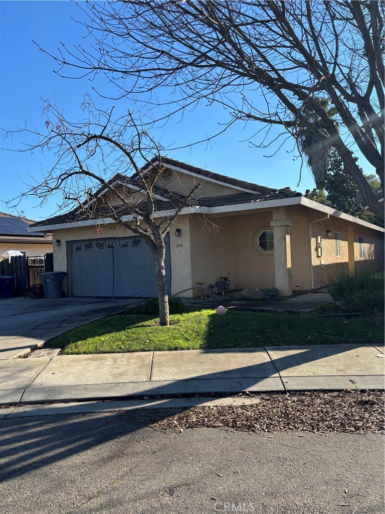 Residential for sale at 692 Gateway, Merced CA featuring 3 beds and 1 bath