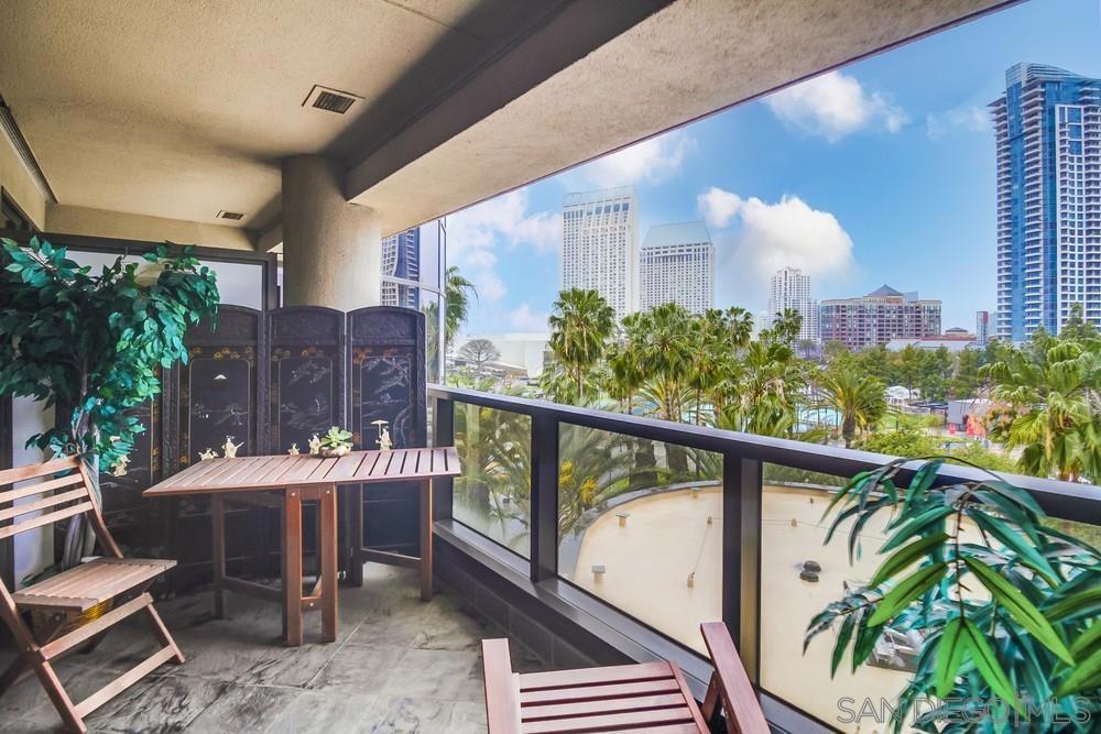 Residential for sale at 100 Harbor Drive 605, San Diego CA featuring 1 bed and 2 baths