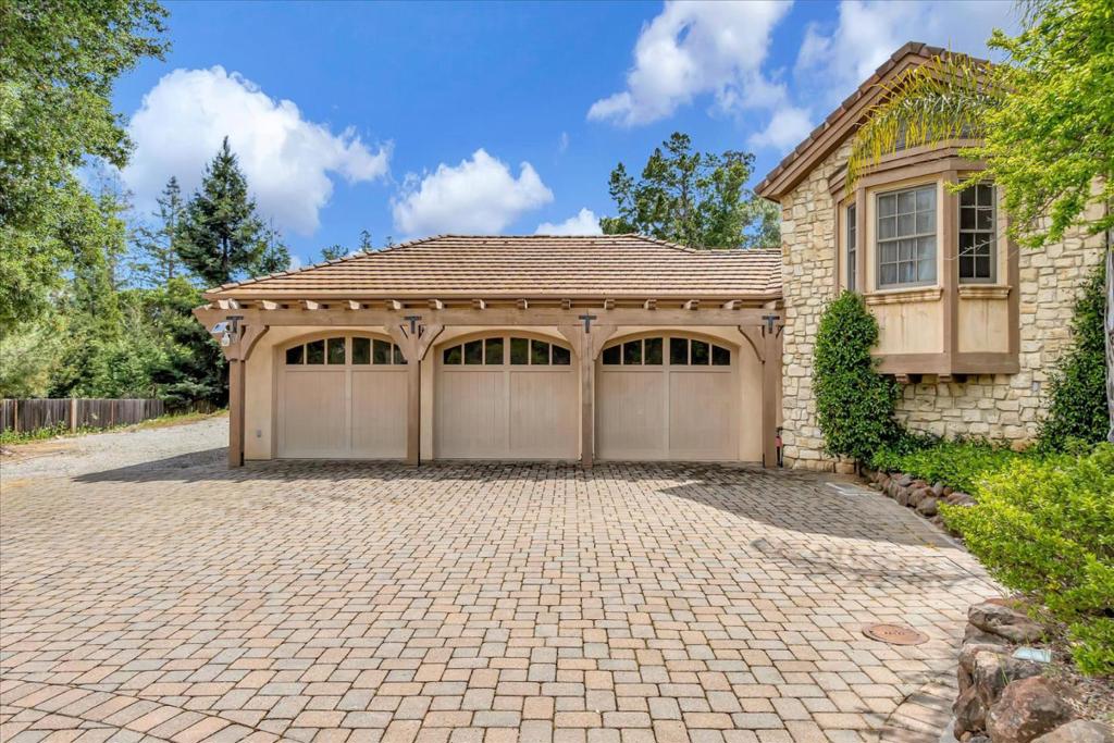 Residential Lease for rent at 15219 Sobey Road, Saratoga CA featuring 5 beds and 7 baths