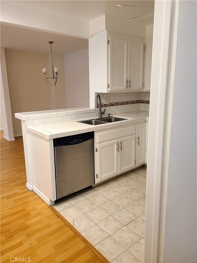 Residential Lease for rent at 360 S Euclid 122, Pasadena CA featuring 1 bed and 1 bath