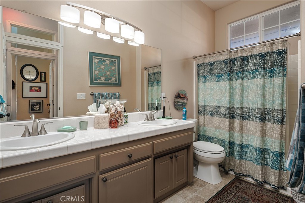 Residential for sale at 829 Saint Andrews Circle, Paso Robles CA featuring 3 beds and 2 baths