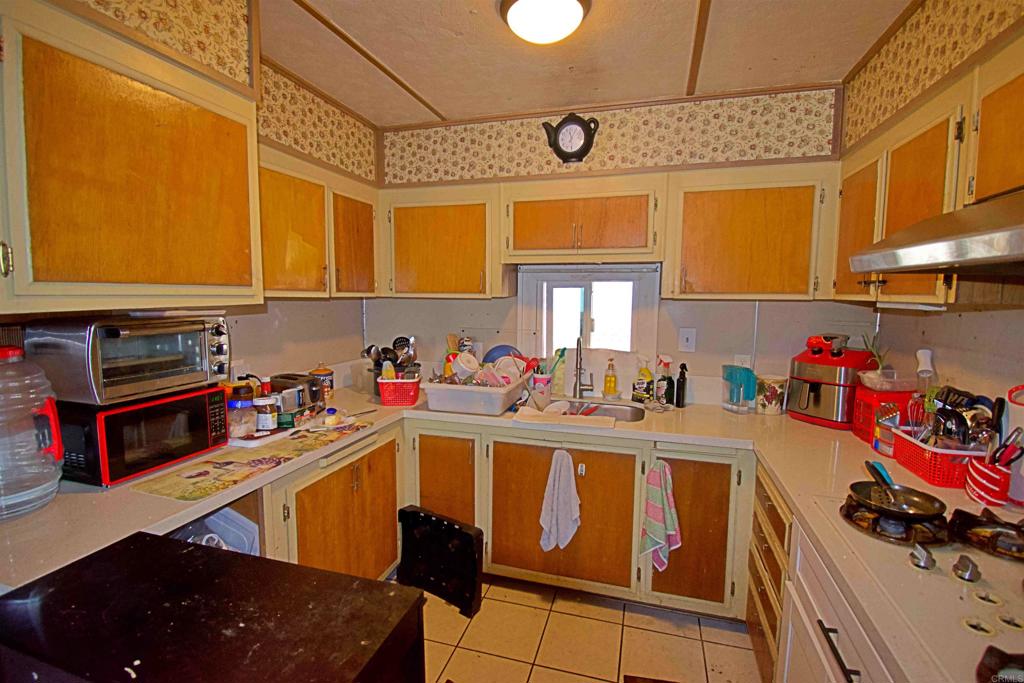 Manufactured In Park for sale at 275 Orange Avenue 187, San Diego CA featuring 3 beds and 2 baths