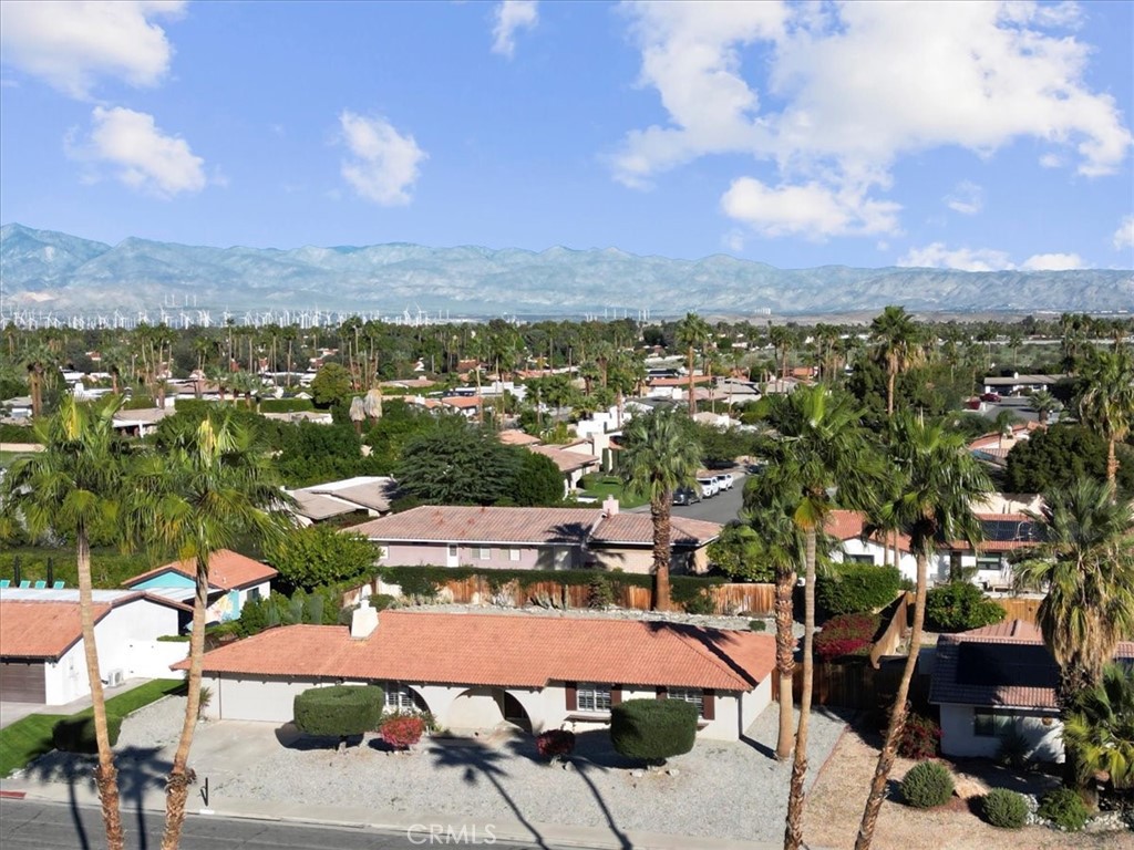 Residential for sale at 2250 Tamarisk, Palm Springs CA featuring 3 beds and 2 baths