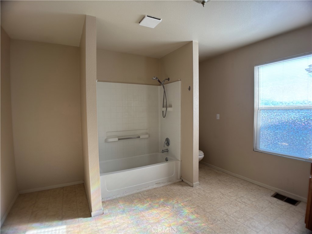 Residential for sale at 3742 Morningside, Merced CA featuring 3 beds and 3 baths