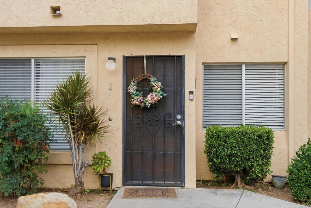 Residential for sale at 514 Jamacha Rd 2J, El Cajon CA featuring 3 beds and 3 baths