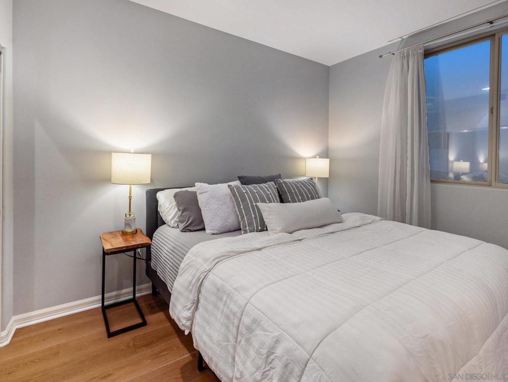 Active for sale at La Jolla, CA, La Jolla, CA CA and 4 baths