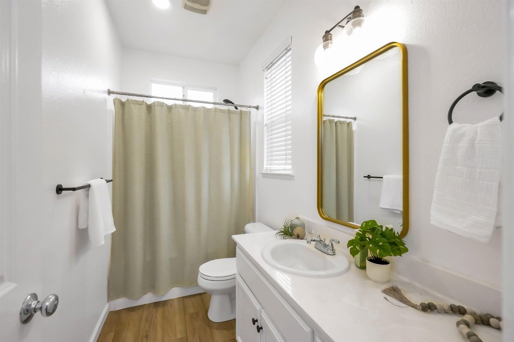 Residential for sale at 1321 Tapestry Lane, Concord CA featuring 3 beds and 3 baths