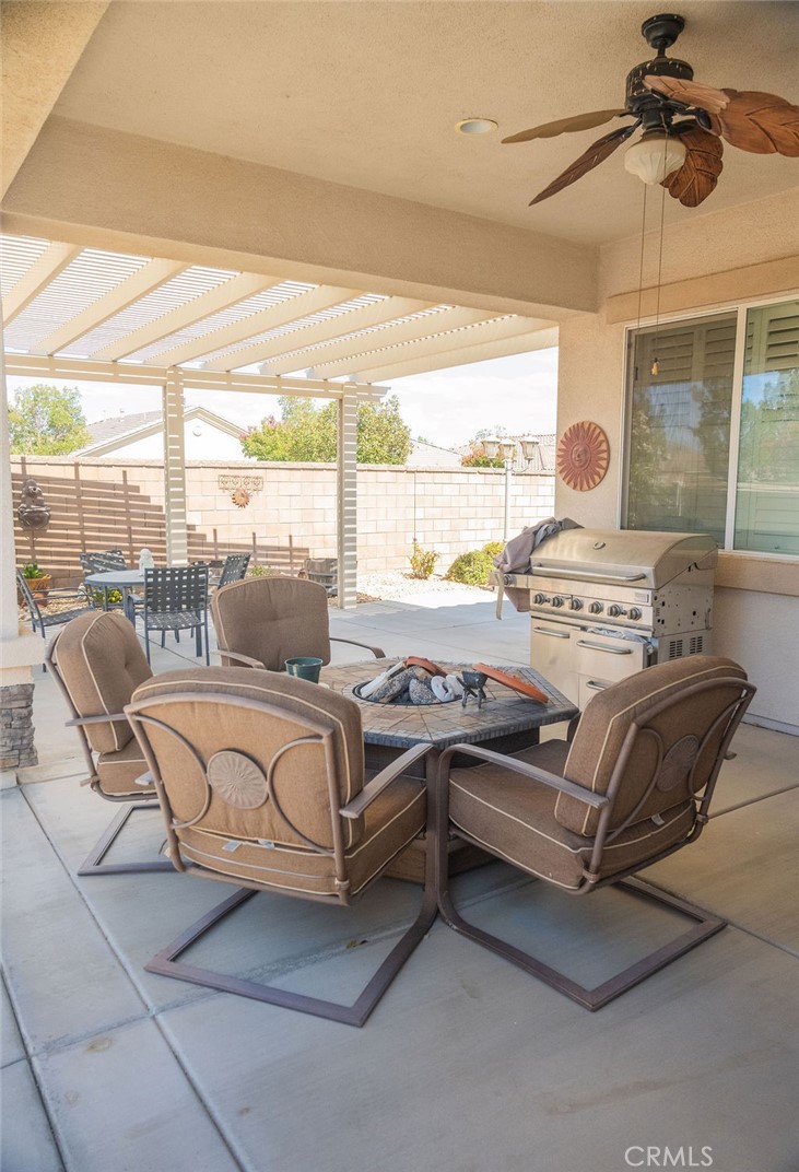Residential for sale at 10939 Rockaway Glen Road, Apple Valley CA featuring 2 beds and 3 baths