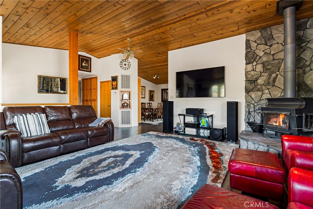 Residential for sale at 3070 Royal Meadow Lane, Paradise CA featuring 3 beds and 3 baths